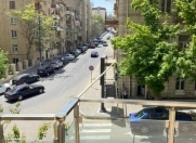 İcarəyə verilir 4 otaqlı 83 m2 ofis Axundov bağı