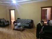 Satılır 4 otaqlı 150 m2 yeni tikili 9 mkr