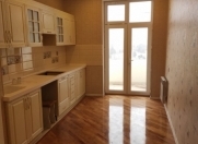 Satılır 4 otaqlı 205 m2 yeni tikili Nizami m.