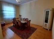 Satılır 6 otaqlı 200 m2 həyət evi Badamdar