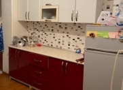 İcarəyə verilir 2 otaqlı 75 m2 köhnə tikili Xalqlar Dostluğu m.