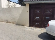 Satılır 3 otaqlı 100 m2 həyət evi 28 Mall