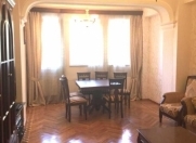 İcarəyə verilir 3 otaqlı 120 m2 yeni tikili 8 Noyabr m.
