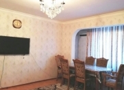 Satılır 2 otaqlı 60 m2 köhnə tikili Badamdar