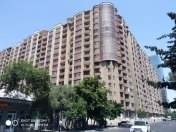 Satılır 2 otaqlı 63 m2 yeni tikili Şah İsmayıl Xətai m.