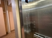 Satılır 3 otaqlı 120 m2 yeni tikili Səbail r.