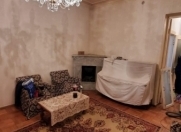 İcarəyə verilir 2 otaqlı 60 m2 köhnə tikili İçəri Şəhər m.
