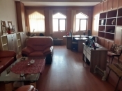 İcarəyə verilir 1 otaqlı 40 m2 ofis Şah İsmayıl Xətai m.