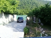 İcarəyə verilir 3 otaqlı 120 m2 bağ evi Zaqatala