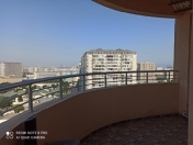 Satılır 4 otaqlı 142 m2 yeni tikili İnşaatçılar m.