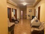 Satılır 4 otaqlı 180 m2 yeni tikili 8 mkr