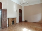 İcarəyə verilir 4 otaqlı 220 m2 ofis Sahil m.