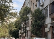 Satılır 2 otaqlı 50 m2 köhnə tikili 3 mkr