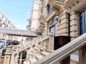İcarəyə verilir 7 otaqlı 580 m2 ofis Nəriman Nərimanov m.