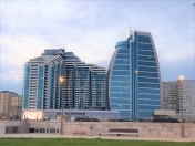 İcarəyə verilir 4 otaqlı 250 m2 yeni tikili Xətai r.