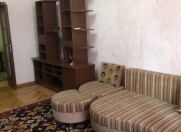 Satılır 3 otaqlı 100 m2 köhnə tikili Tibb Universiteti