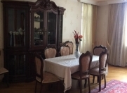 İcarəyə verilir 3 otaqlı 130 m2 yeni tikili Memar Əcəmi m.