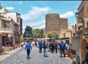 İcarəyə verilir 5 otaqlı 200 m2 obyekt Azneft meydanı