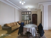 Satılır 4 otaqlı 135 m2 yeni tikili 28 May m.