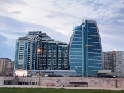 İcarəyə verilir 3 otaqlı 200 m2 yeni tikili Xətai r.
