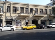 İcarəyə verilir 2 otaqlı 20 m2 ofis Səbail r.