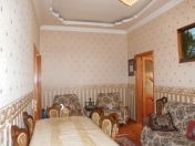 Satılır 3 otaqlı 80 m2 köhnə tikili Sahil m.