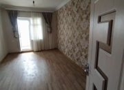 Satılır 1 otaqlı 50 m2 köhnə tikili İnşaatçılar m.