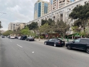 Satılır 3 otaqlı 70 m2 köhnə tikili Nizami m.