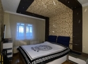 Satılır 5 otaqlı 100 m2 köhnə tikili Y.Günəşli