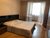 İcarəyə verilir 3 otaqlı 120 m2 köhnə tikili 28 May m.