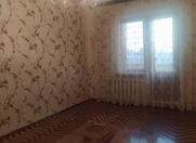 İcarəyə verilir 4 otaqlı 100 m2 köhnə tikili Xalqlar Dostluğu m.