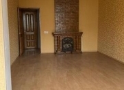 İcarəyə verilir 3 otaqlı 100 m2 köhnə tikili Bakıxanov