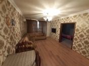 Satılır 4 otaqlı 103 m2 köhnə tikili Sahil