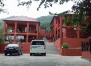 Satılır 9 otaqlı 1000 m2 obyekt Quba