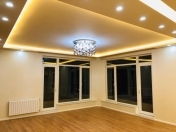 Satılır 3 otaqlı 150 m2 yeni tikili Caspian Plaza