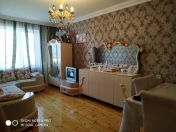 Satılır 3 otaqlı 75 m2 köhnə tikili Hövsan