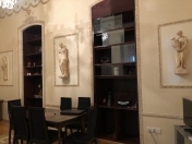 Satılır 3 otaqlı 71 m2 köhnə tikili Fəvvarələr meydanı