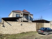 Satılır 4 otaqlı 180 m2 həyət evi Quba