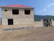 Satılır 6 otaqlı 260 m2 həyət evi Oğuz