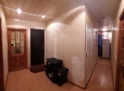 Satılır 4 otaqlı 130 m2 köhnə tikili İnşaatçılar m.