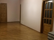 İcarəyə verilir 4 otaqlı 180 m2 yeni tikili Nizami m.