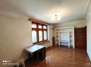 Satılır 2 otaqlı 60 m2 köhnə tikili Bakıxanov