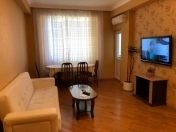 Satılır 2 otaqlı 75 m2 yeni tikili Nizami m.