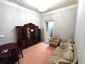 İcarəyə verilir 2 otaqlı 45 m2 köhnə tikili Gənclik m.