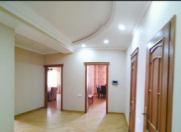 İcarəyə verilir 3 otaqlı 130 m2 yeni tikili 28 May m.