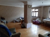 Satılır 5 otaqlı 100 m2 köhnə tikili Y.Suraxanı