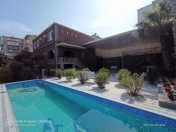 Satılır 9 otaqlı 570 m2 bağ evi Buzovna