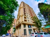 Satılır 3 otaqlı 122 m2 yeni tikili Nəriman Nərimanov m.