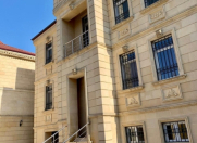 Satılır 8 otaqlı 550 m2 həyət evi 6 mkr