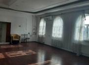 İcarəyə verilir 5 otaqlı 250 m2 ofis Badamdar